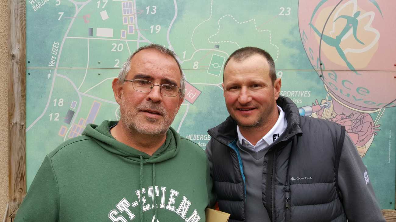 ecole-les-luettes-et-jean-moulin.jpg -